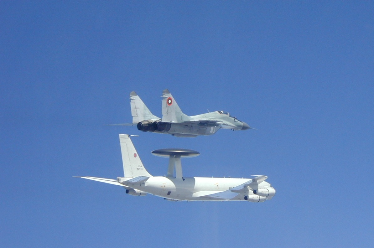 mig-29-with-awacs-6rdv43